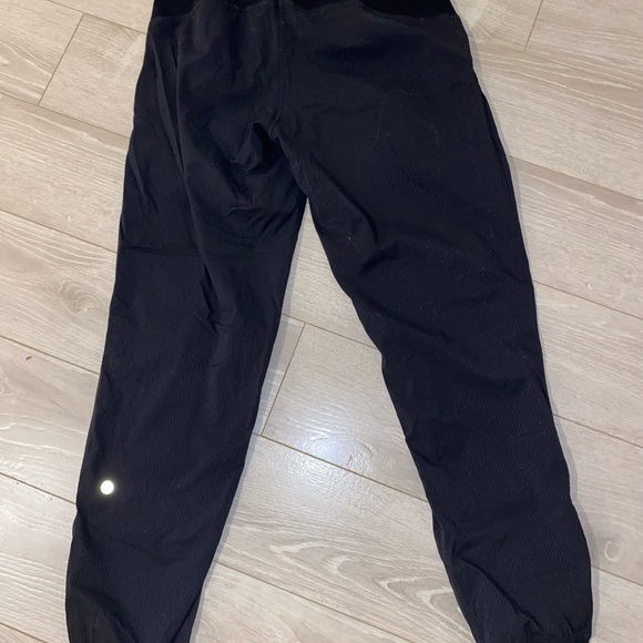 Lululemon joggers - Picture 2 of 2